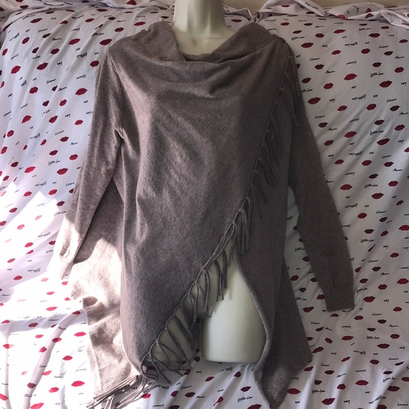 She + Sky small light brown sweater π - Picture 2 of 5
